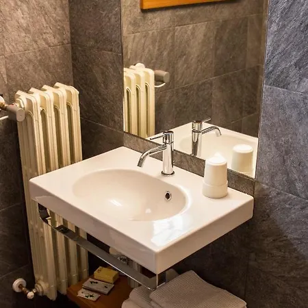 Hotel Ristorante Cuccini 3*